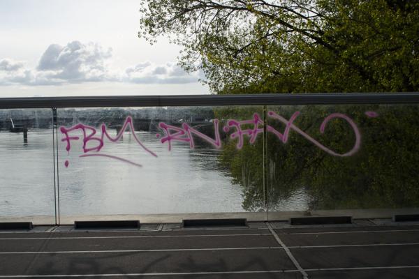 sarah, guilbaud, nantes, streetart, graffiti, tags