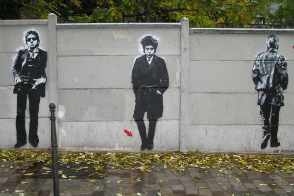 sarah, guilbaud, nantes, streetart, graffiti, pochoirs